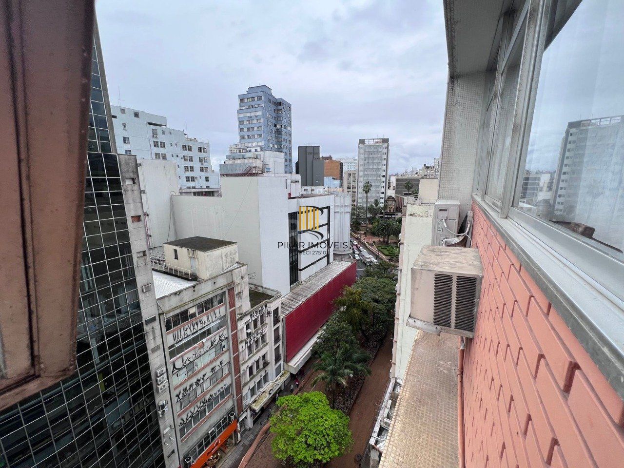 Conjunto/Sala para Venda - 24m², 0 dormitórios, Centro Histórico, Porto Alegre