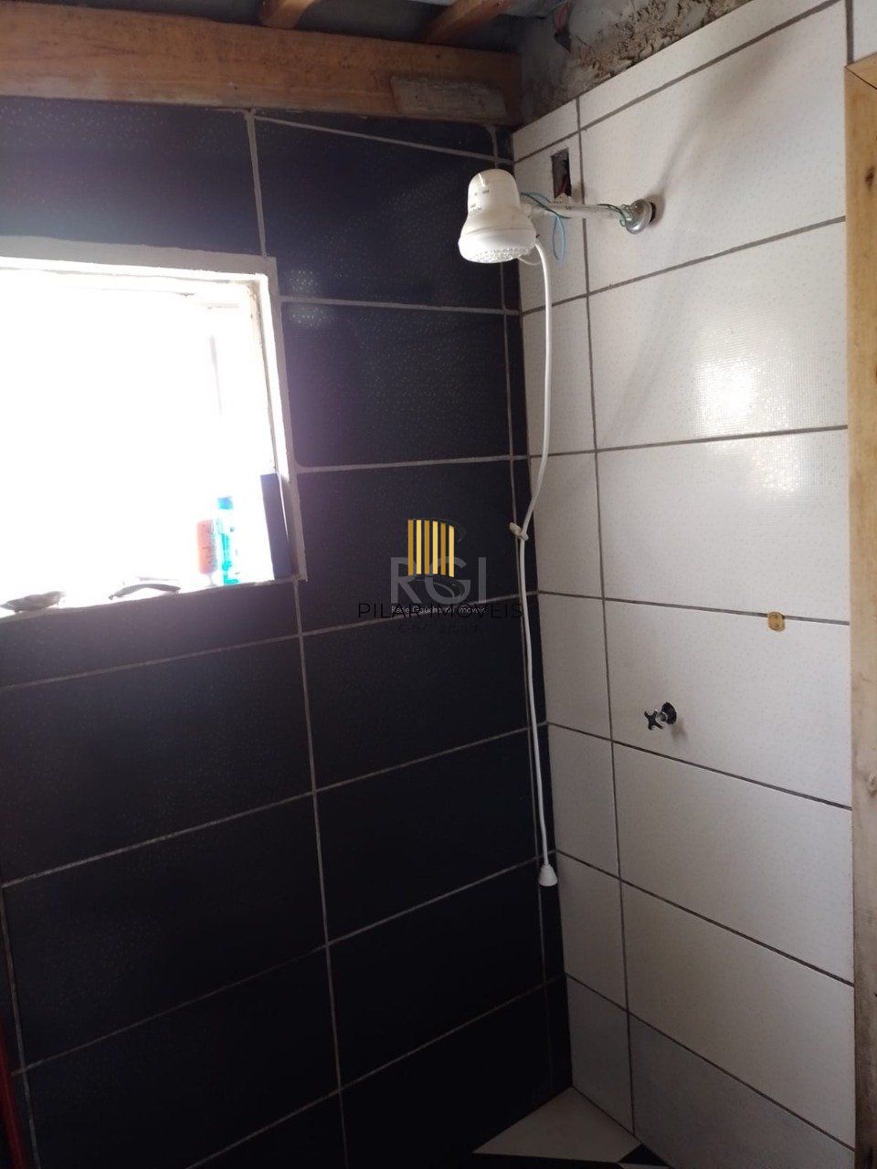 Casa de 4 dormitórios no bairro Jardim Floresta