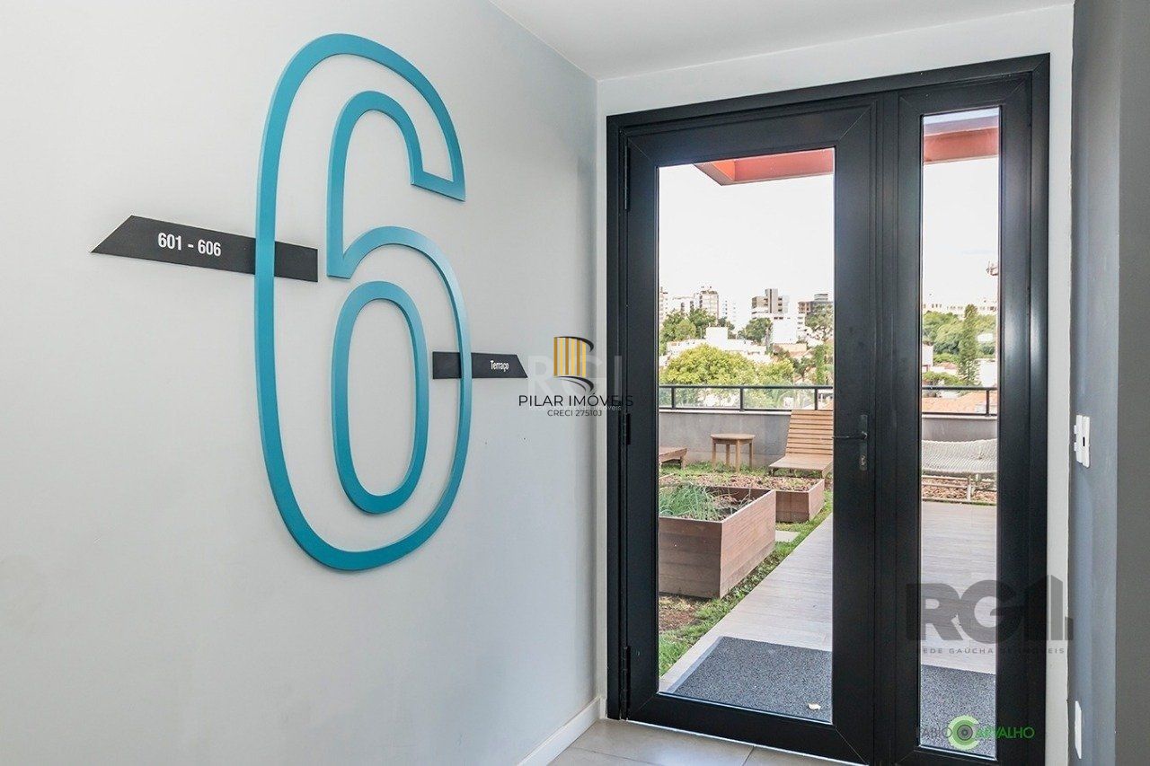 APARTAMENTO 1 DORMITÓRIO, SUÍTE, 2 VAGAS DE GARAGEM, BAIRRO FLORESTA, PORTO ALEGRE/RS