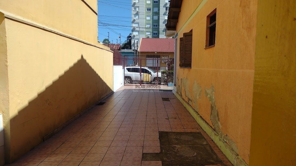 Casa 3 dormitórios no bairro Cavalhada