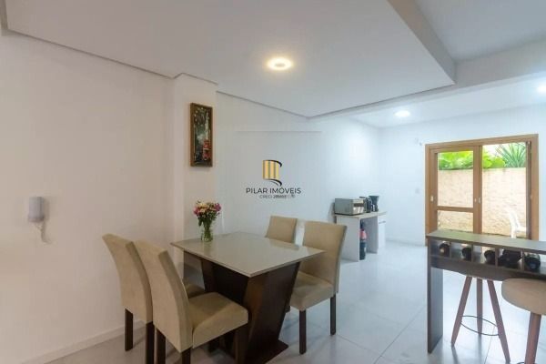 Casa em condominio com 2 vagas