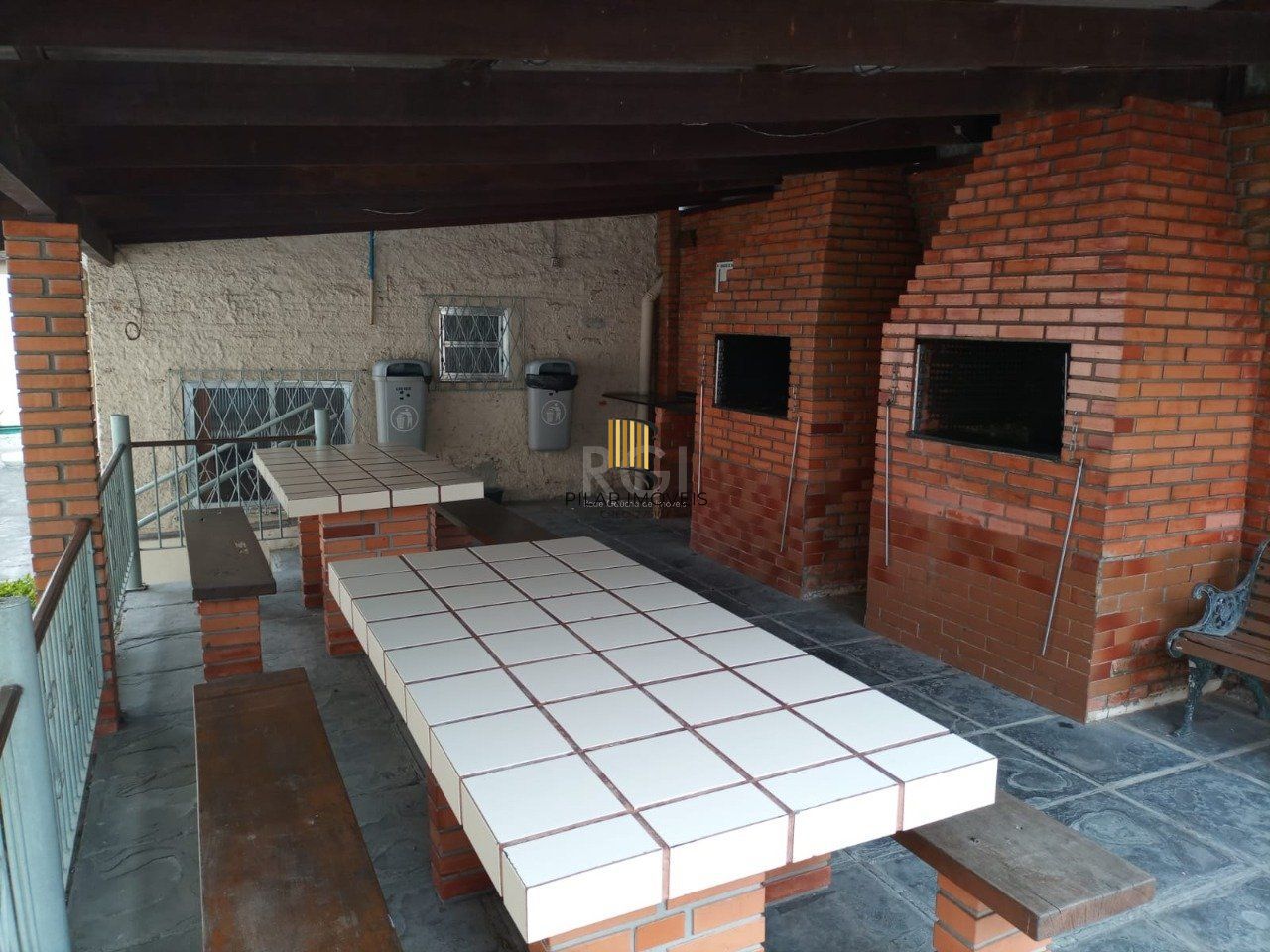 Apartamento para Venda - 50.37m², 2 dormitórios, 1 vaga - Cristal, Porto Alegre