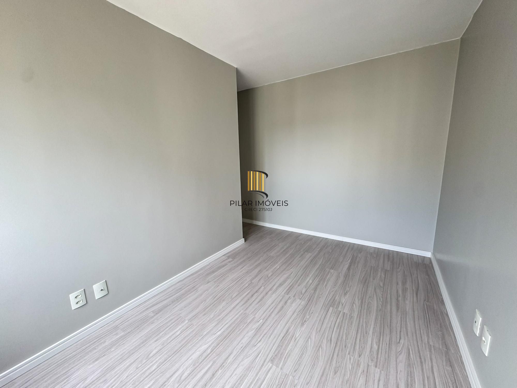 Apartamento com 02 quartos e 01 vaga escriturada no Bairro Humaitá