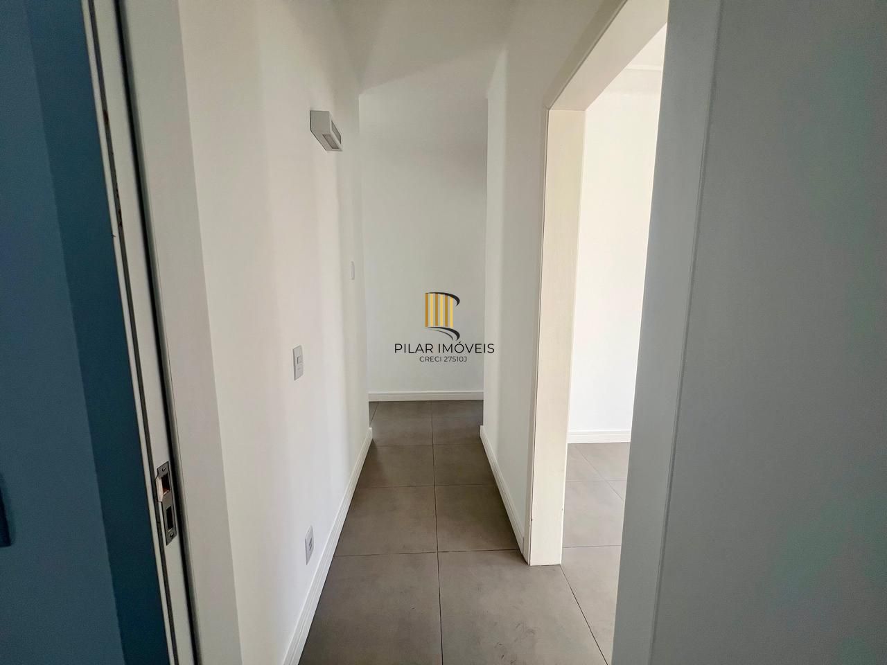 Apartamento 3 dormitórios, sacada em 107m2 no bairro Menino Deus