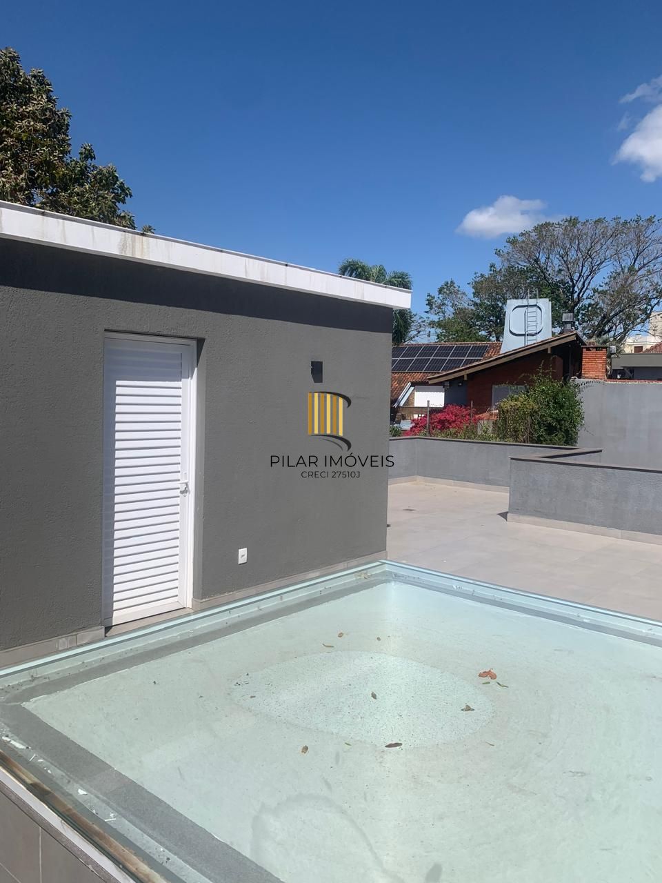 Casa com 3 dormitórios e suíte à Venda no Bairro Medianeira - Porto Alegre/RS