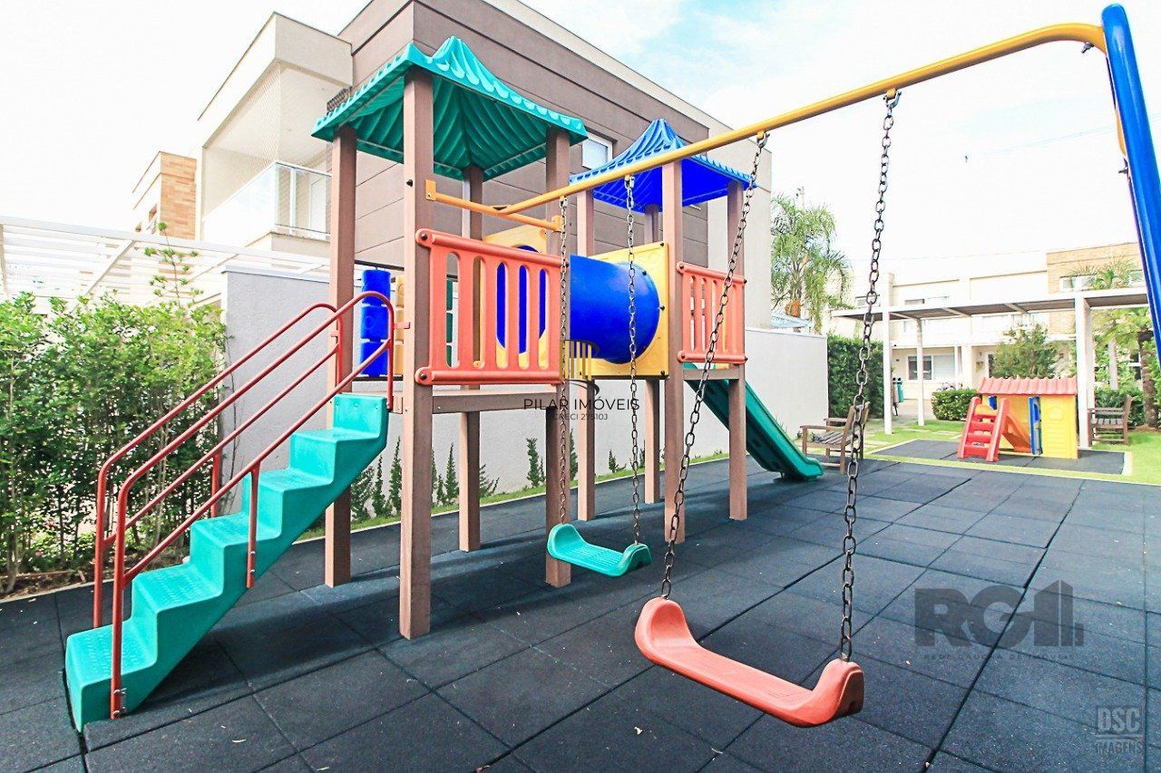 Casa Condominio para Venda - 196.38m², 4 dormitórios, sendo 2 suites, 2 vagas - Vila Nova