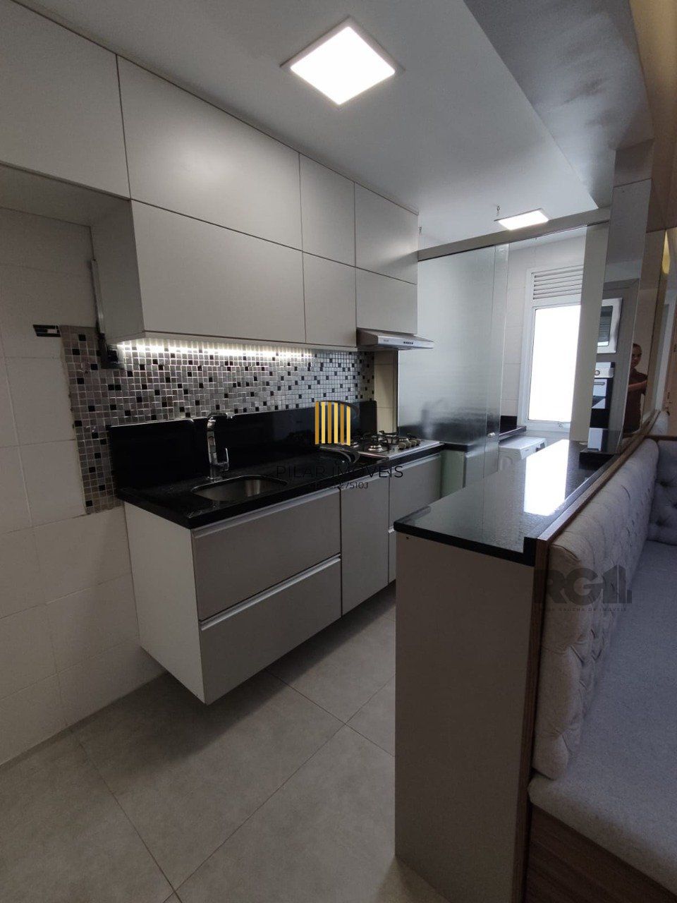 Apartamento de 3 dormitórios, sendo 1 suíte com closet e vaga de garagem coberta e escriturada