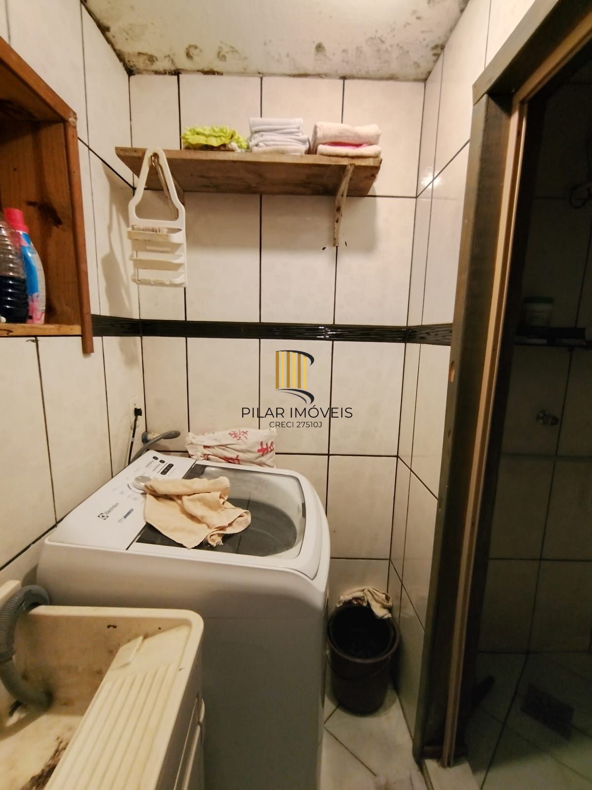 Casa 3 dormitórios no bairro Camaquã