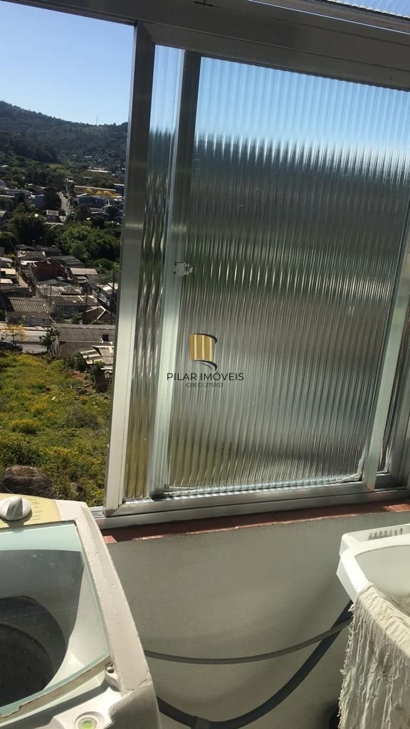 Apartamento de 1 quarto semimobiliado no bairro Tristeza em Porto Alegre.