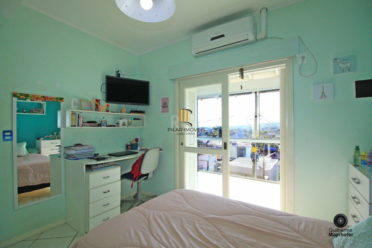 Casa para Venda - 328.5m², 3 dormitórios, sendo 1 suites, 3 vagas - Cavalhada, Porto Alegre