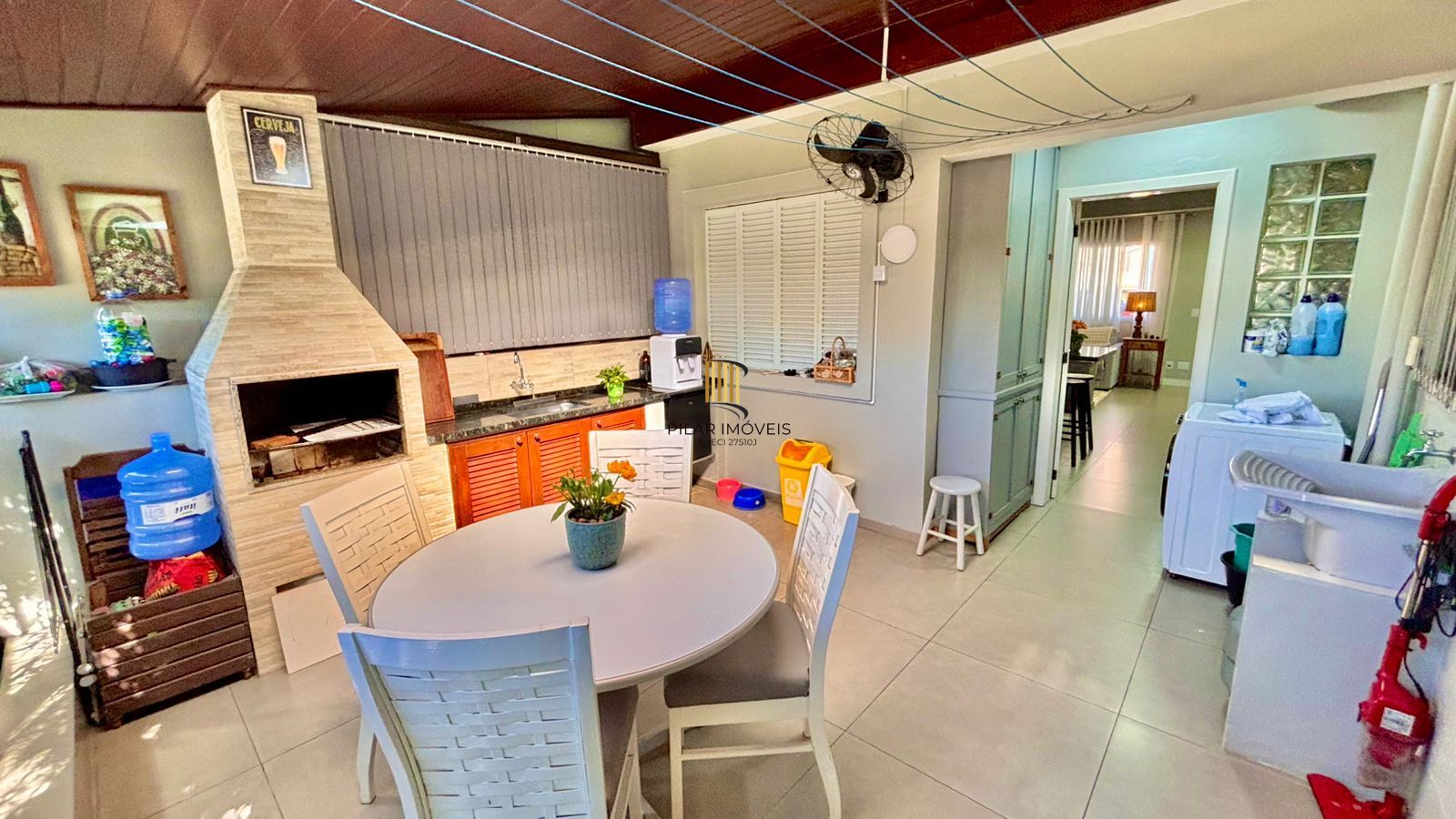 Casa em Condomínio com 03 quartos e 02 vagas no Bairro Humaitá em Porto Alegre