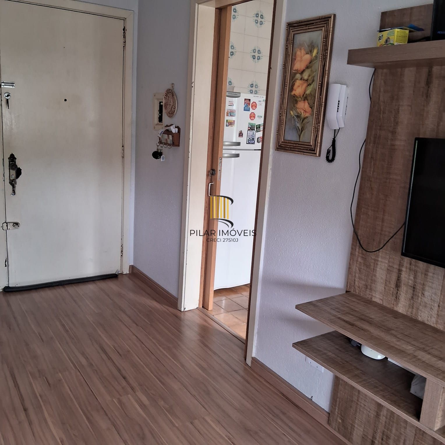 Apartamento com 01 Quarto e 01 vaga no Bairro Morro Santana