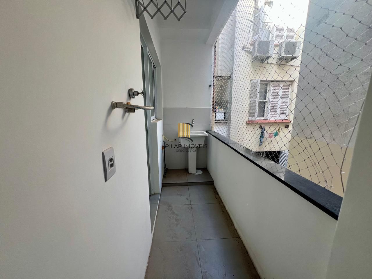 Apartamento 3 dormitórios, sacada em 107m2 no bairro Menino Deus