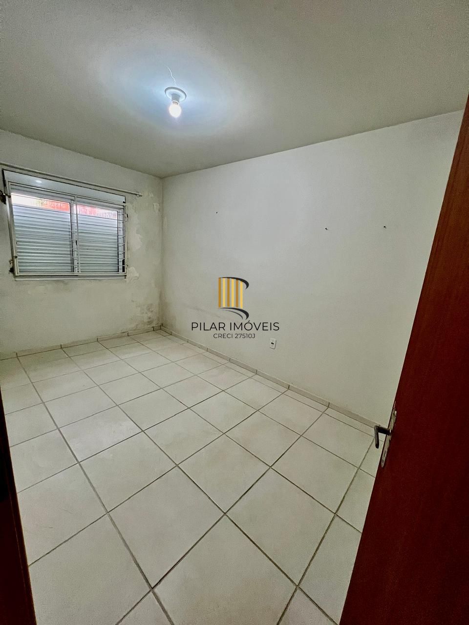Apartamento Térreo com 02 Quartos.