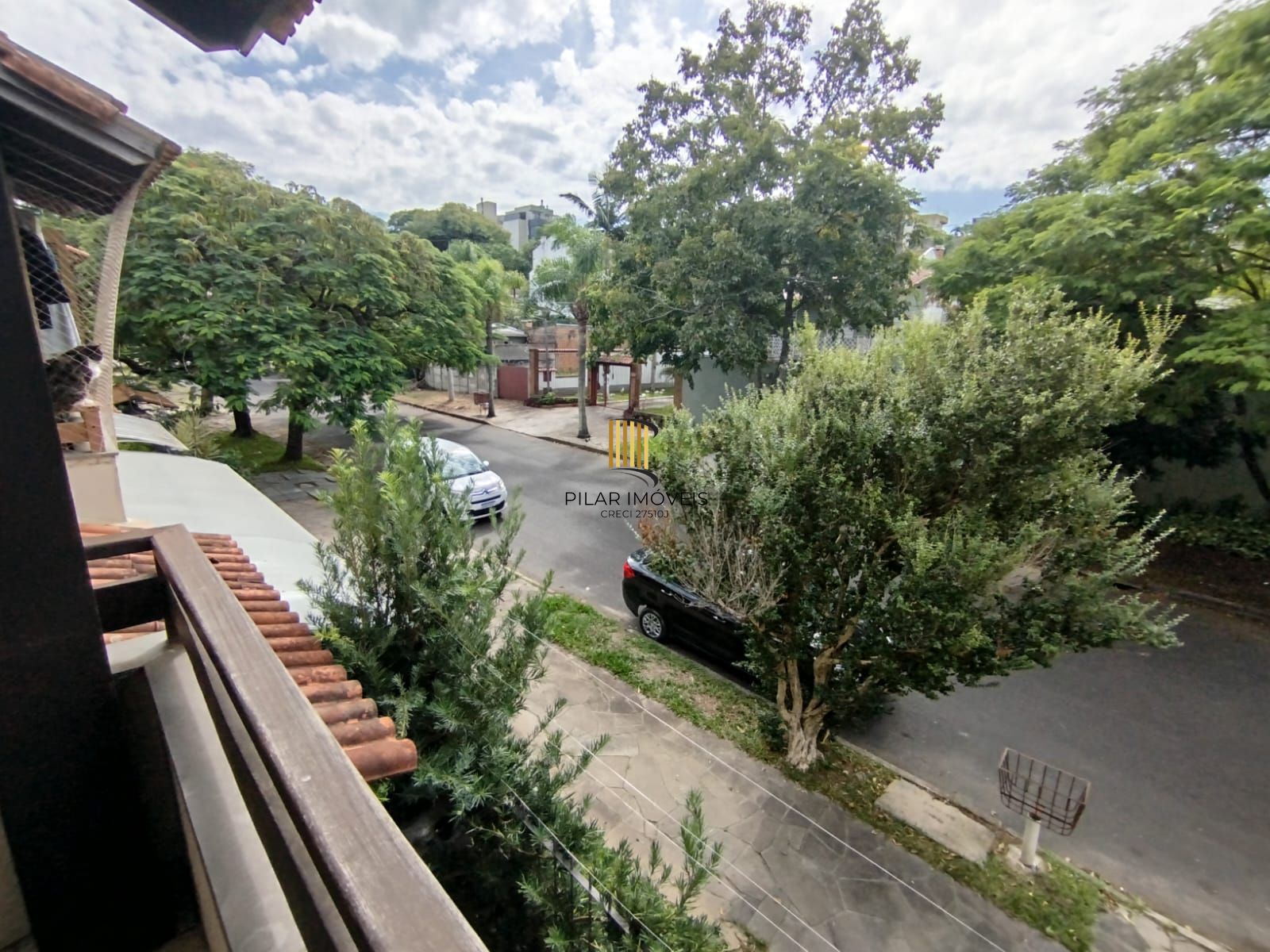 Casa com 03 quartos e 01 vaga no Bairro Cristal - Pilar Imóveis