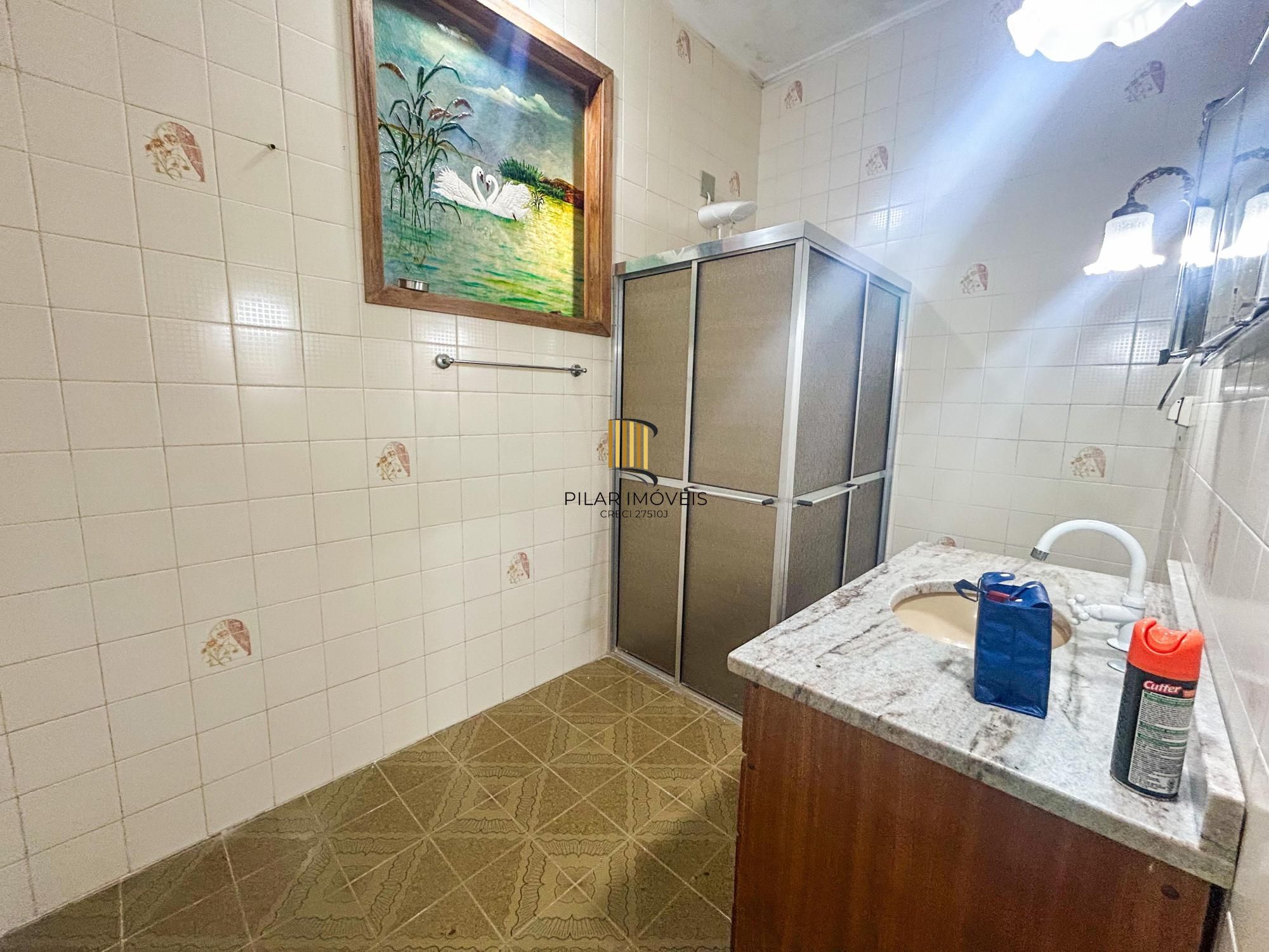 Casa Residencial com 3 Quartos, sendo 1 suíte e 3 Banheiros, no Bairro Santa Teresa em Porto Alegre, RS