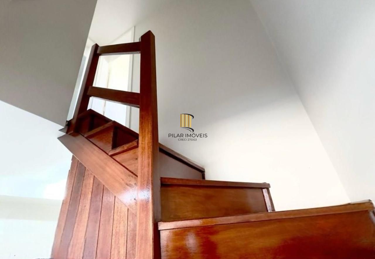 Casa em condominio , 2 dorm, 1 vaga, bairro Sarandi, condomínio Acapulco.