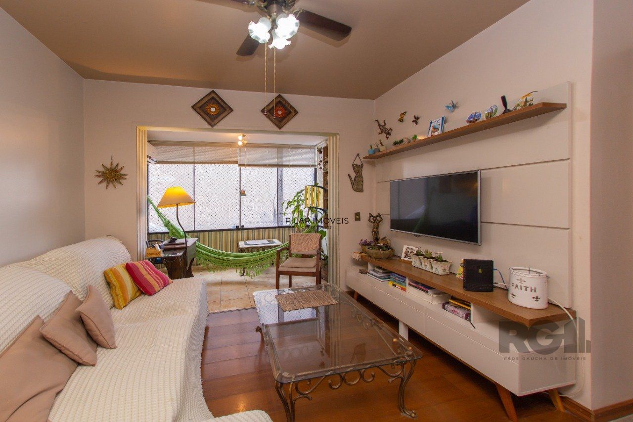 Apartamento 3 dormitórios no bairro Menino Deus