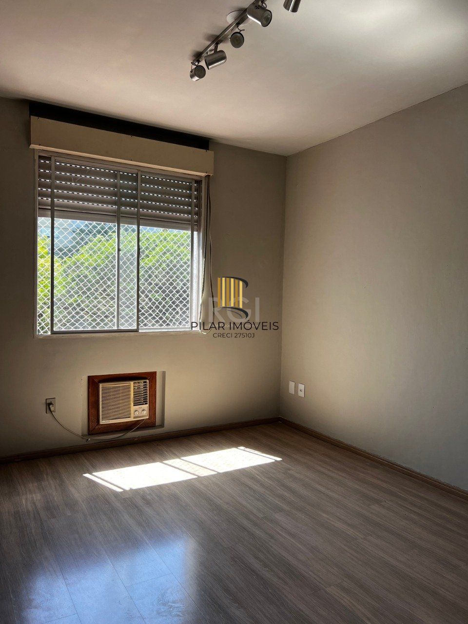 Apartamento de 2 dormitórios, com 53 m² de área privativa