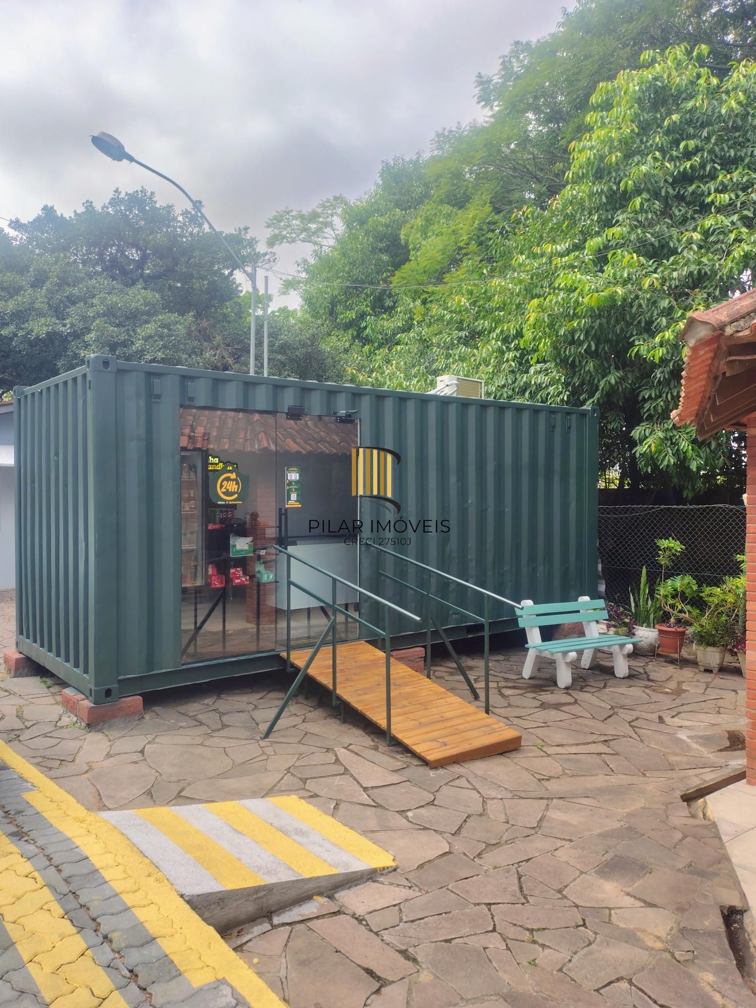 Apartamento térreo com 62m², 2 quartos, vaga coberta, Cavalhada, Porto Alegre/RS