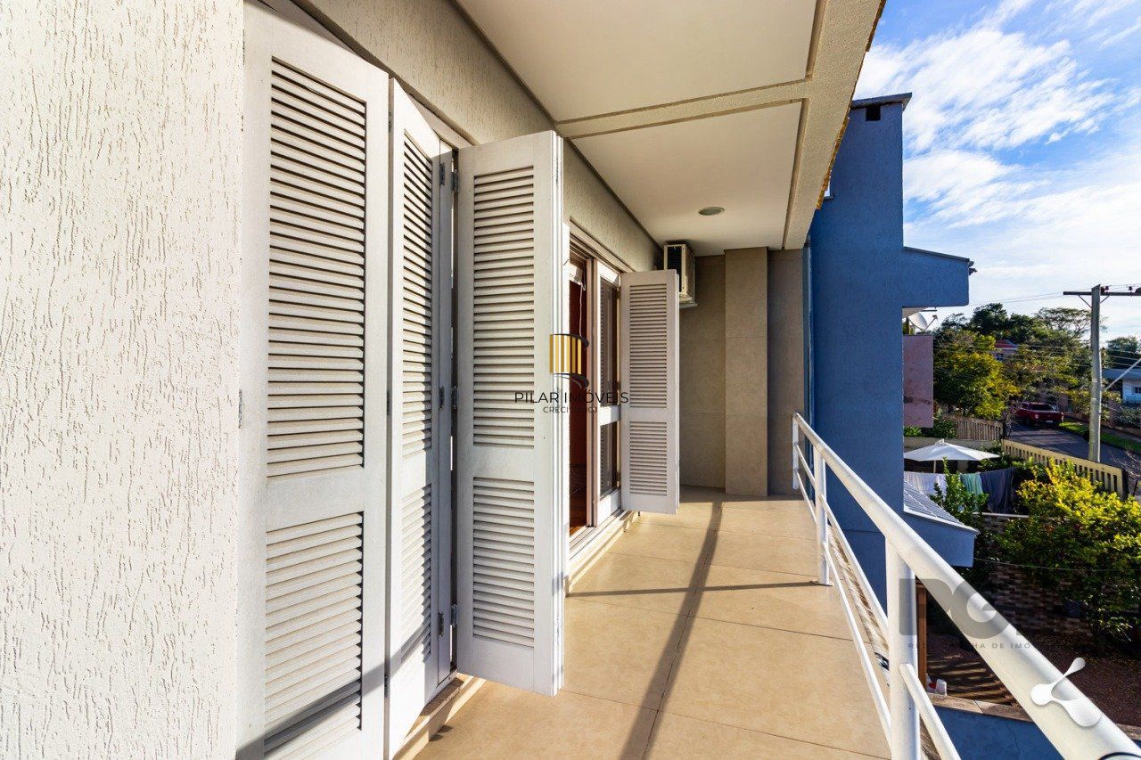 Casa de Condomínio 3 dormitórios no bairro Vila Nova