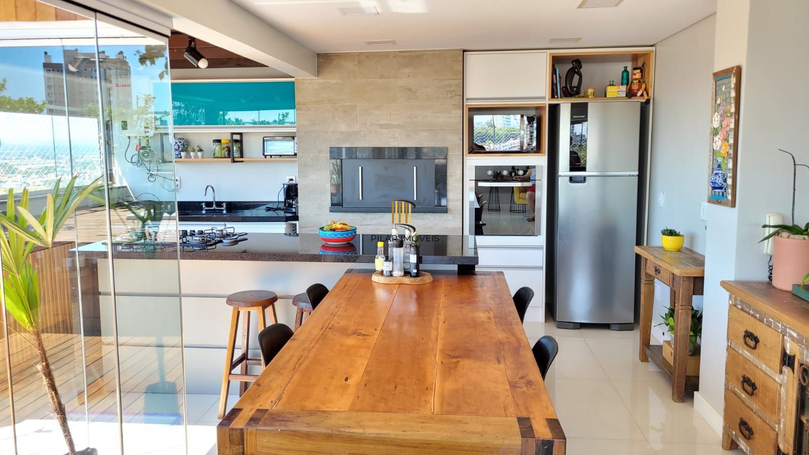 Cobertura com 157m2, 3 dormitórios no bairro Boa Vista.