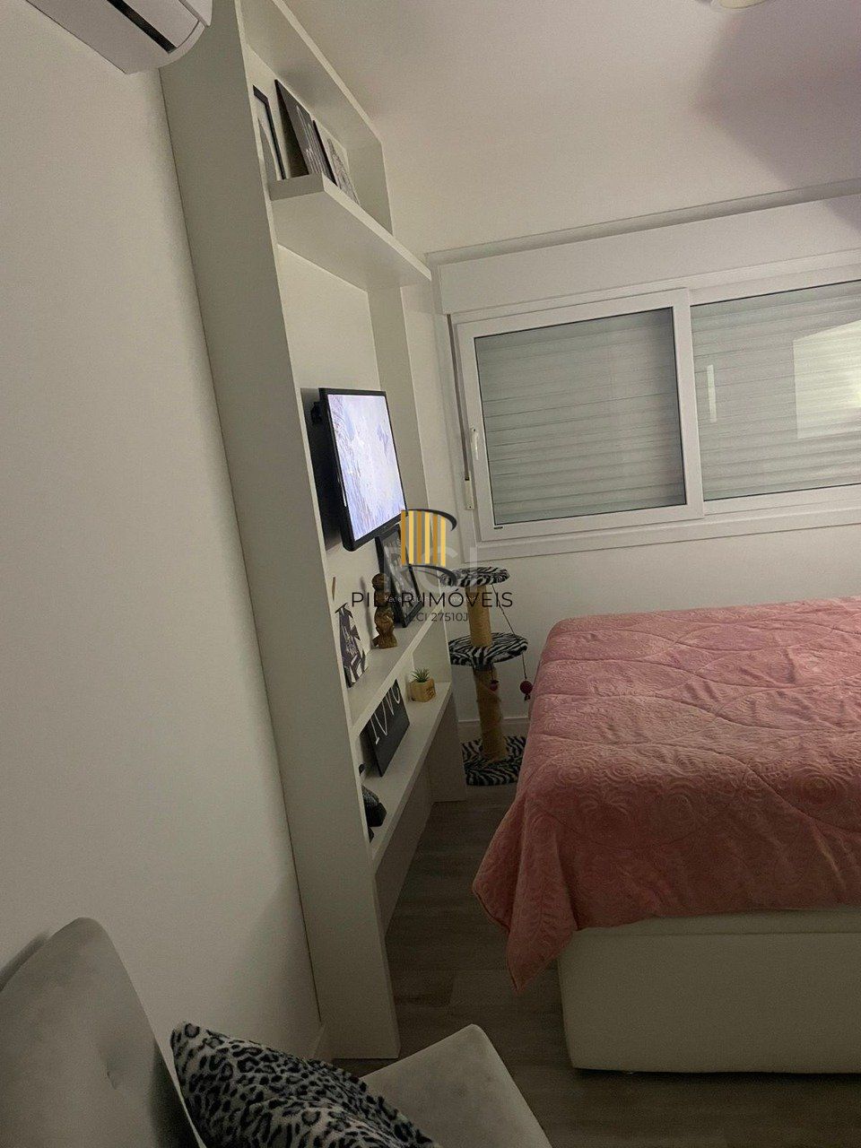 Apartamento para Venda - 60m², 2 dormitórios, sendo 1 suites, 1 vaga - Glória