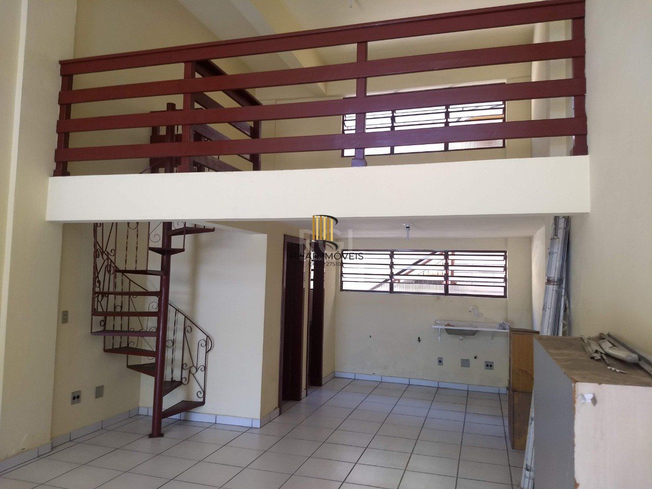 Loja para Venda - 82.89m², 0 dormitórios, Partenon, Porto Alegre