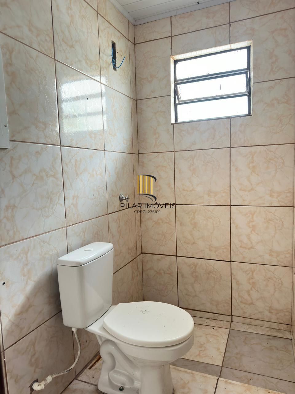 Casa com 3 dormitórios e edicula para venda e locação no bairro Belém Novo