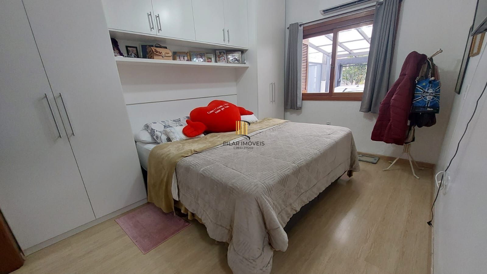 CASA NO LAGOS DE NOVA IPANEMA - 2 QUARTOS E ATELIER NO PISO SUPERIOR