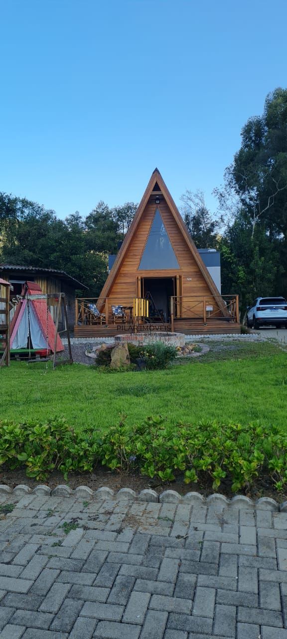 Linda Cabana em Morro Reuter - Pilar Imóveis