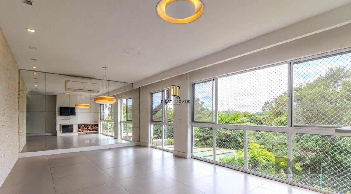 Casa em Condomínio com 04 Quartos - 4 vagas, 200,36 m² de área privativa - LOMBA DO PINHEIRO