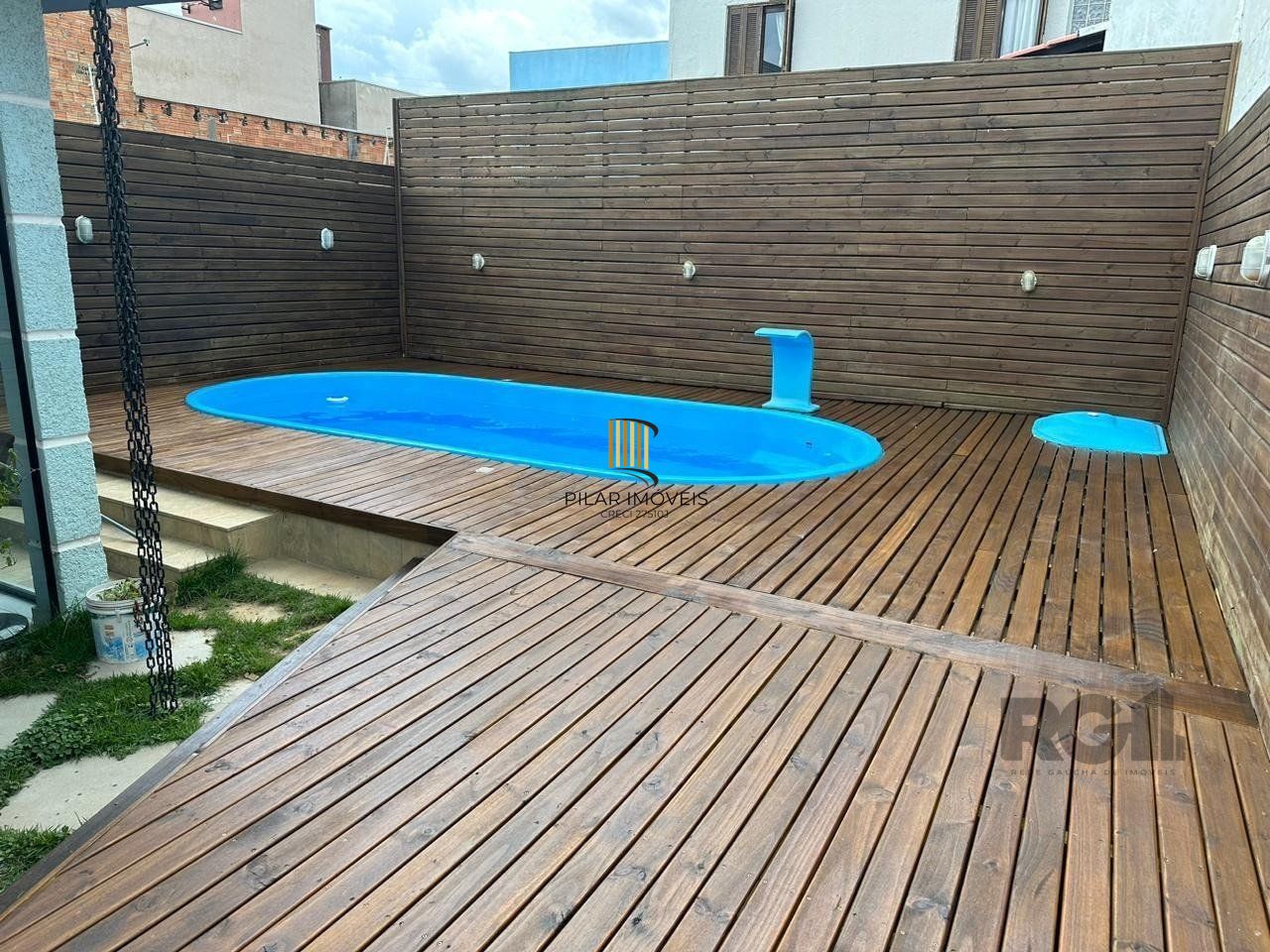 CASA 3 DORMITÓRIOS - PISCINA - LAREIRA - ÁREA GOURMERT -  CENTRO - ELDORADO DO SUL - RS
