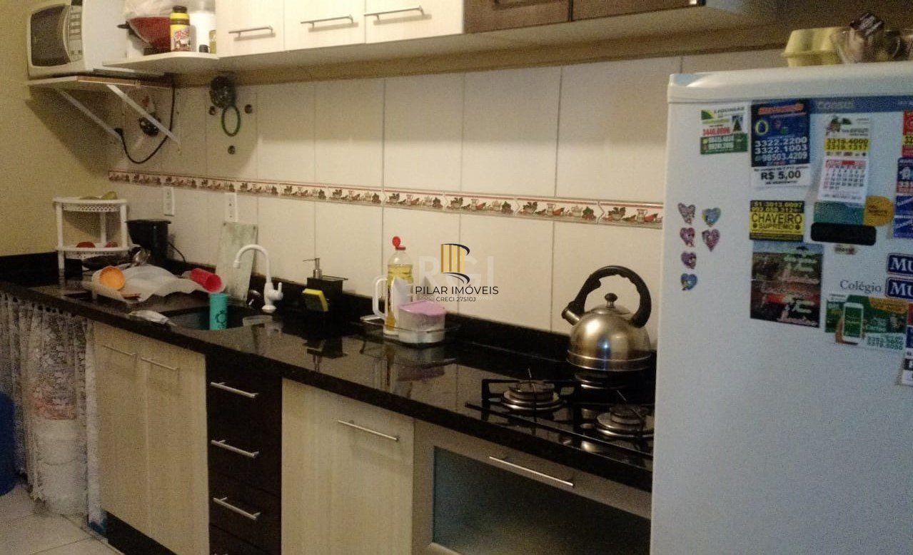 Apartamento para Venda - 40m², 2 dormitórios, 1 vaga - Lomba do Pinheiro