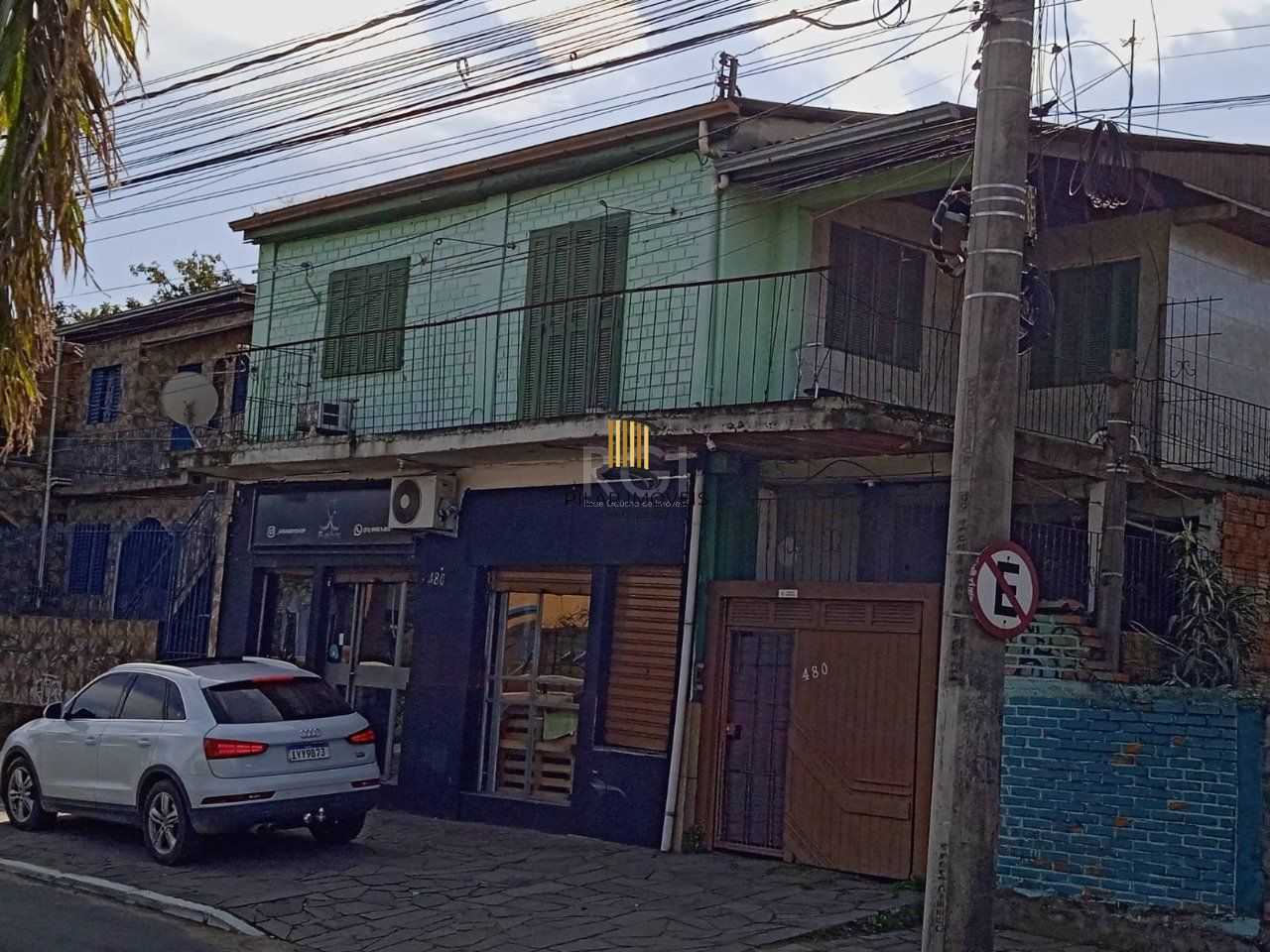 Casa para Venda - 140m², 5 dormitórios, 2 vagas - Cavalhada, Porto Alegre