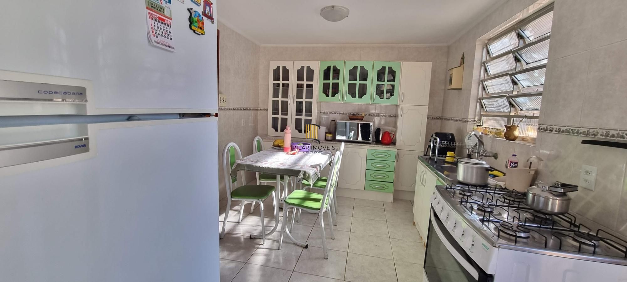 Excelente Casa 3D, 4 vagas, 2 banheiros Viamão RS