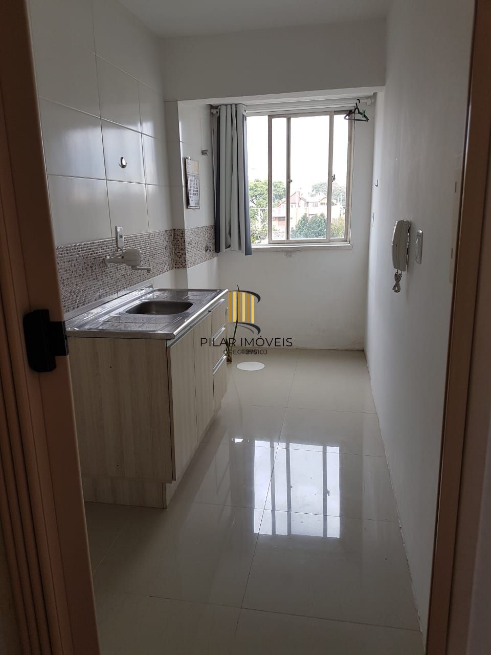 Apartamento de 01 dormitório no  Bairro da Tristeza em Porto Alegre/RS.