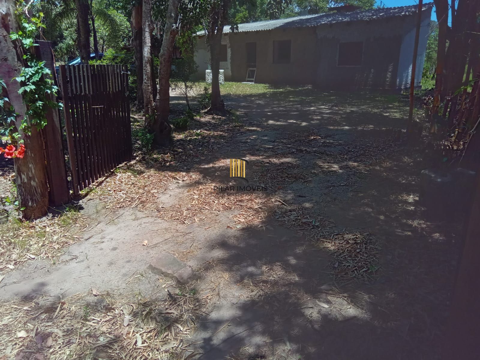 Sitio com 13 mil metros com casa !