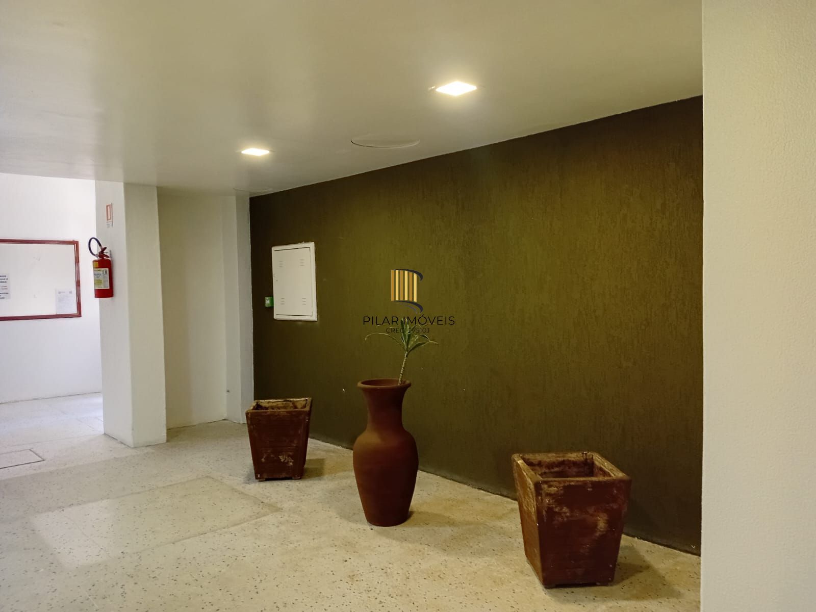 Apartamento de 1 quarto semimobiliado no bairro Tristeza em Porto Alegre.