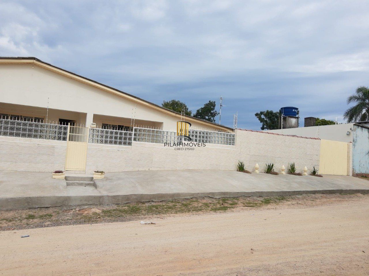 Casa para Venda - 103.38m², 2 dormitórios, sendo 1 suites, 3 vagas - Cecília, Porto Alegre
