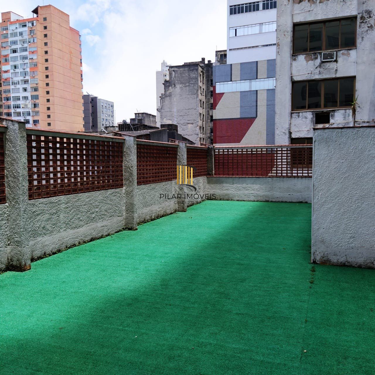 MEGA APARTAMENTO DE 169M² ,  COM SACADA, 3 DORMITÓRIOS, NO CENTRO DE PORTO ALEGRE -RS