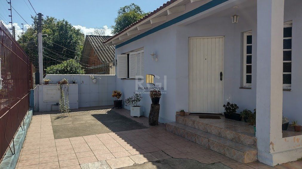 Casa 3 dormitórios no bairro Cavalhada