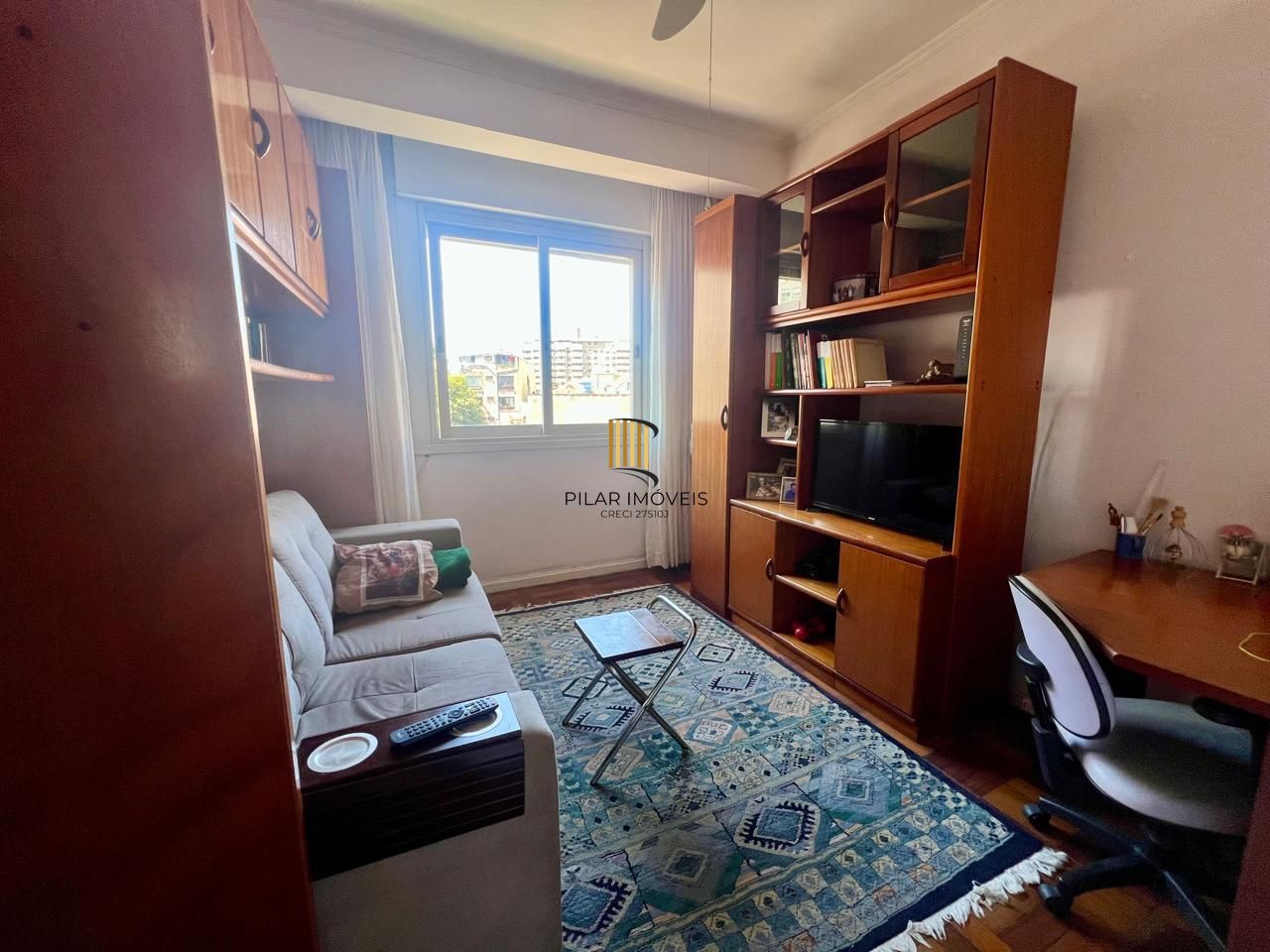 Apartamento 3 dormitórios com 80m2 no bairro Floresta.
