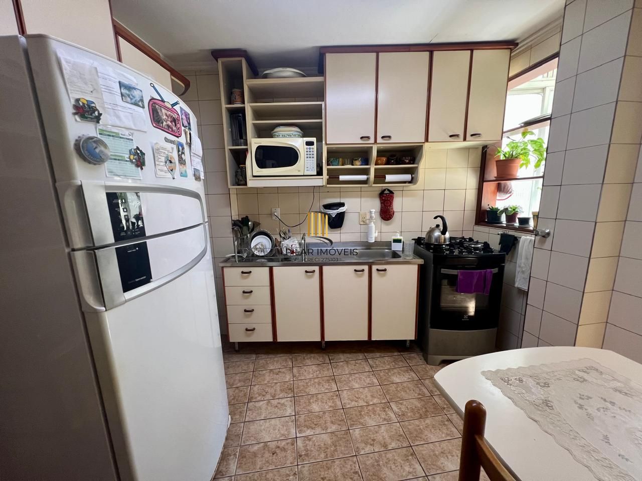 Apartamento 3 dormitórios com 80m2 no bairro Floresta.