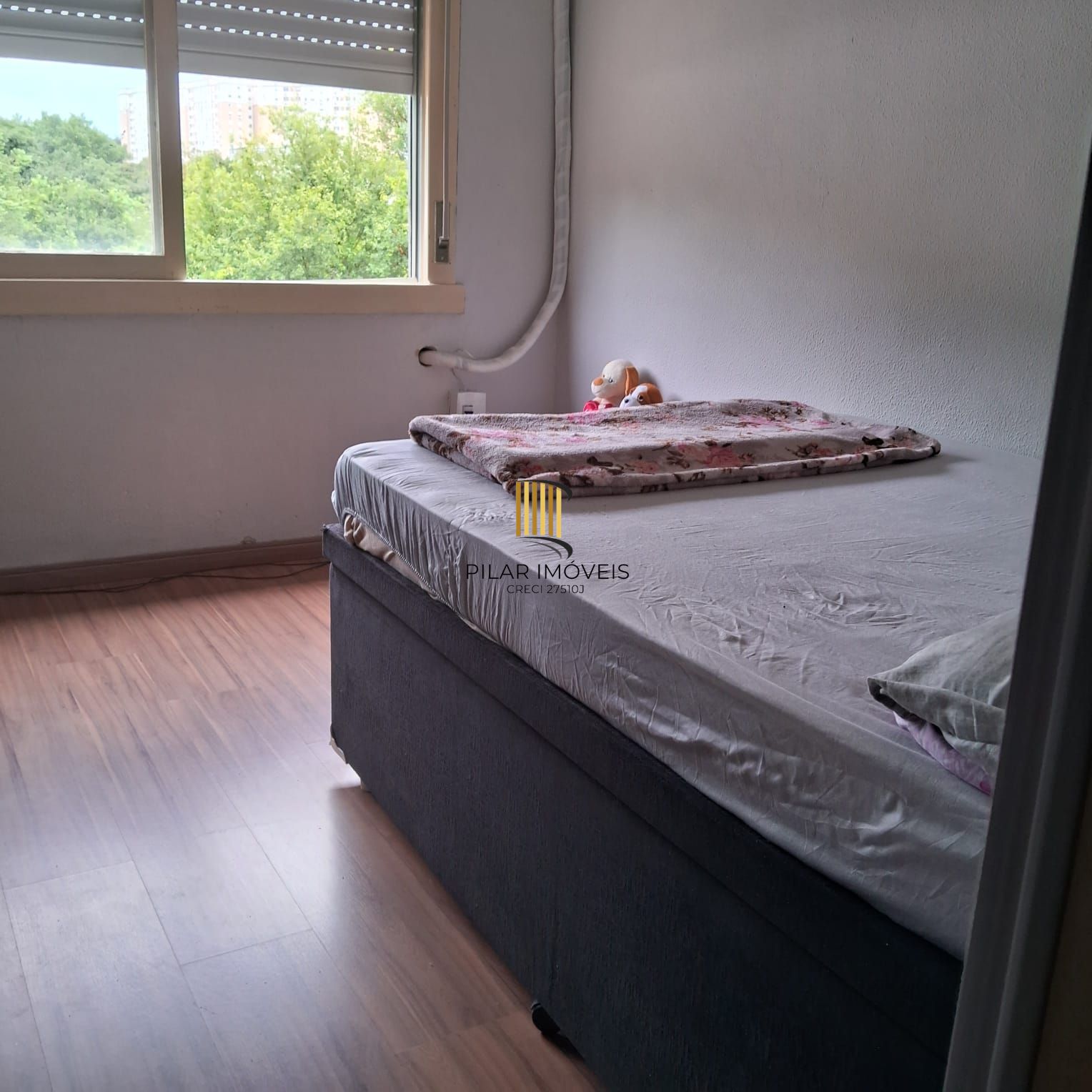 Apartamento com 01 Quarto e 01 vaga no Bairro Morro Santana