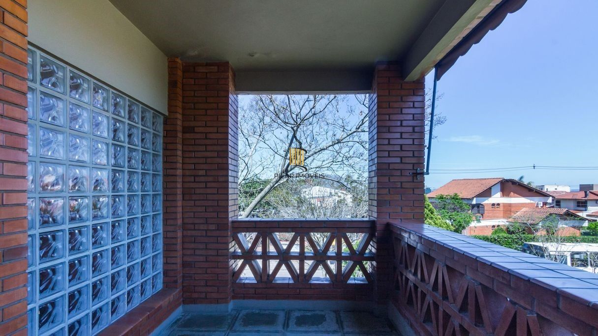 Casa Condominio para Venda - 359.27m², 3 dormitórios, sendo 1 suites, 4 vagas - Cristal