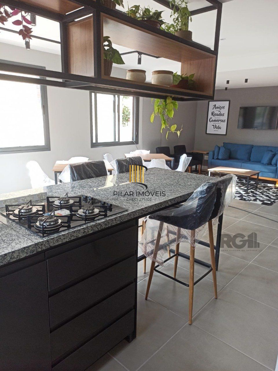 Grande OPORTUNIDADE!! Lindo Apartamento, com amplo Garden privado!!! Sua localização privilegiada, é com certeza um diferencial de destaque deste imóvel