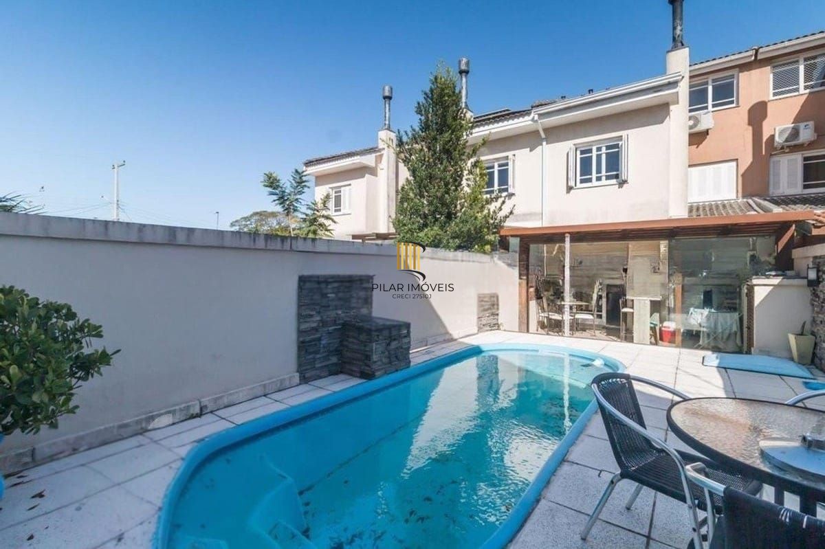 Casa com 03 quartos no Bairro de Ipanema em Porto Alegre/RS - Pilar Imóveis