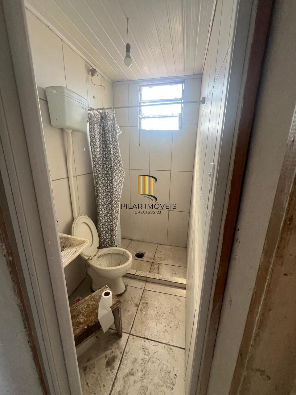 Apartamento à Venda com 02 Quartos na Av do Forte, Vila Ipiranga em Porto Alegre