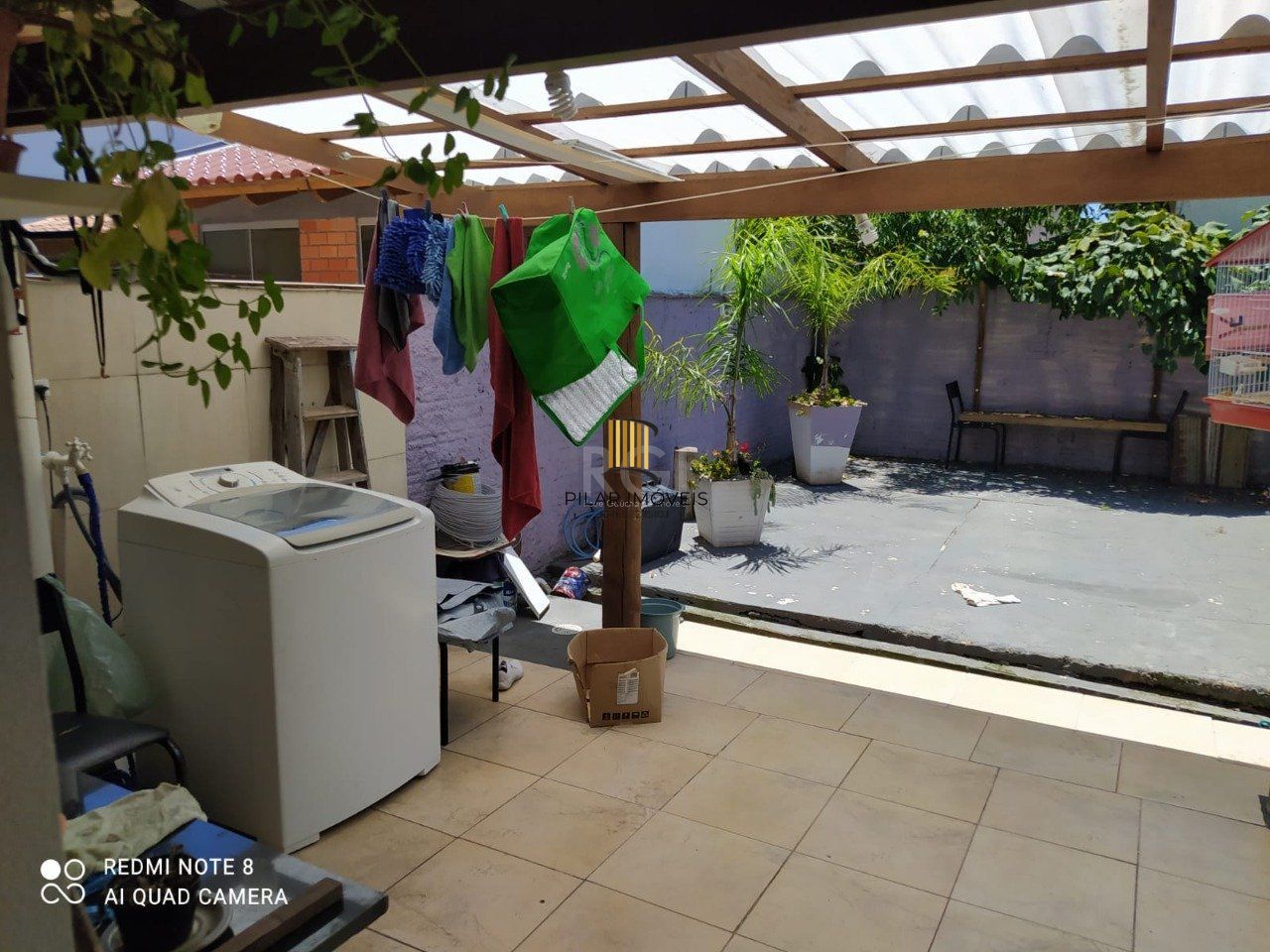 Casa para Venda - 105m², 2 dormitórios, 2 vagas - Hípica